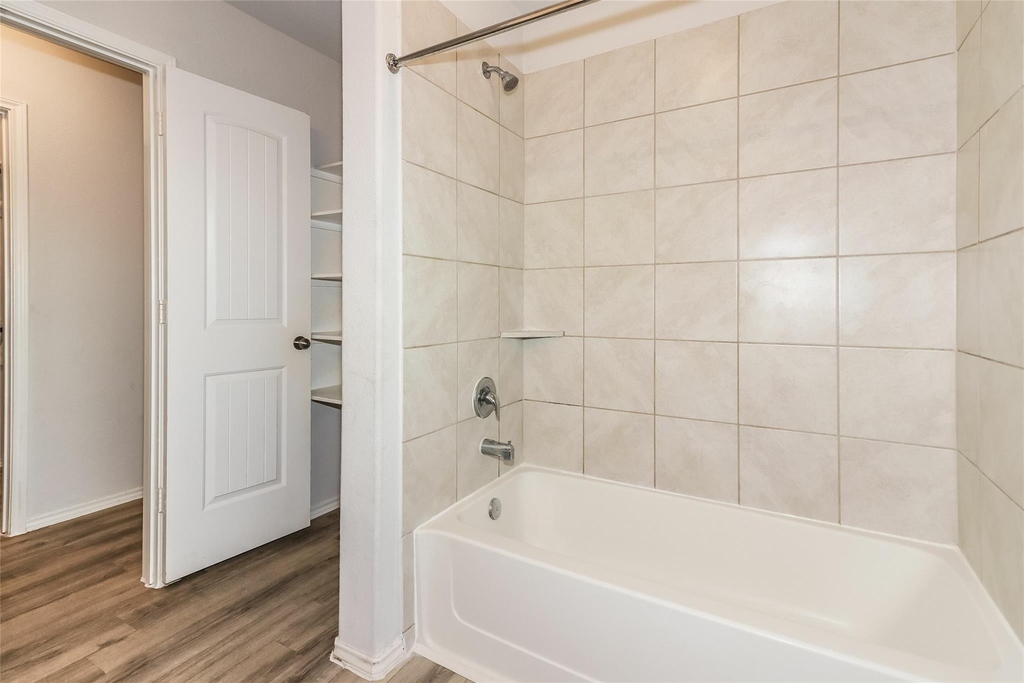 24355 Dolce Marina Court - Photo 9