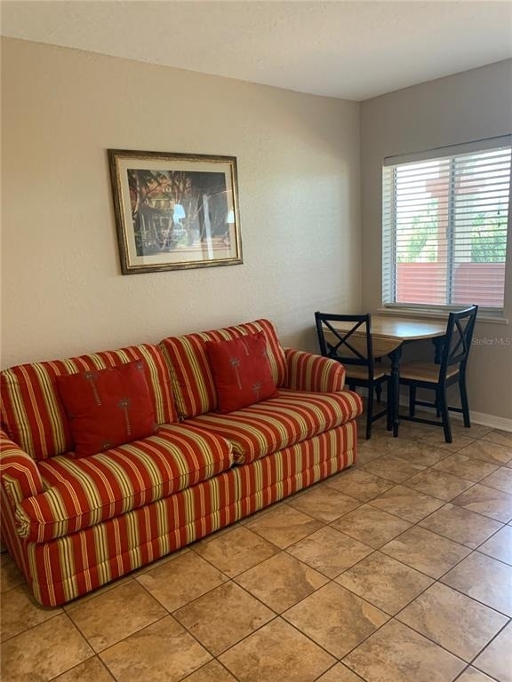 2777 N Poinciana Boulevard - Photo 2