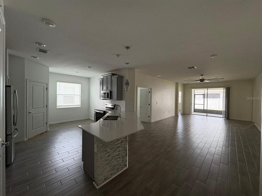 2710 Slash Way - Photo 1