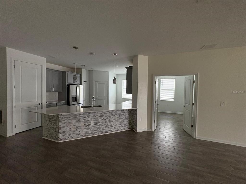 2710 Slash Way - Photo 2