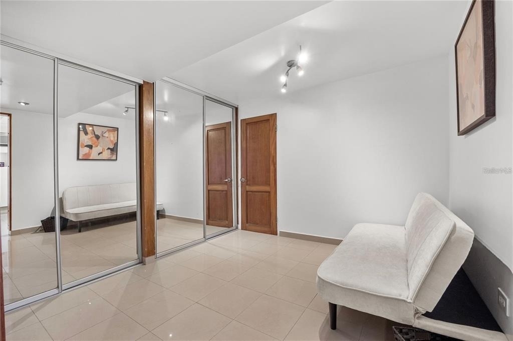 14 Calle Marseilles - Photo 10