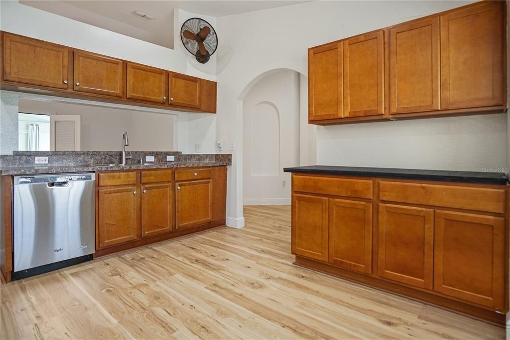 1207 Coda Court - Photo 7