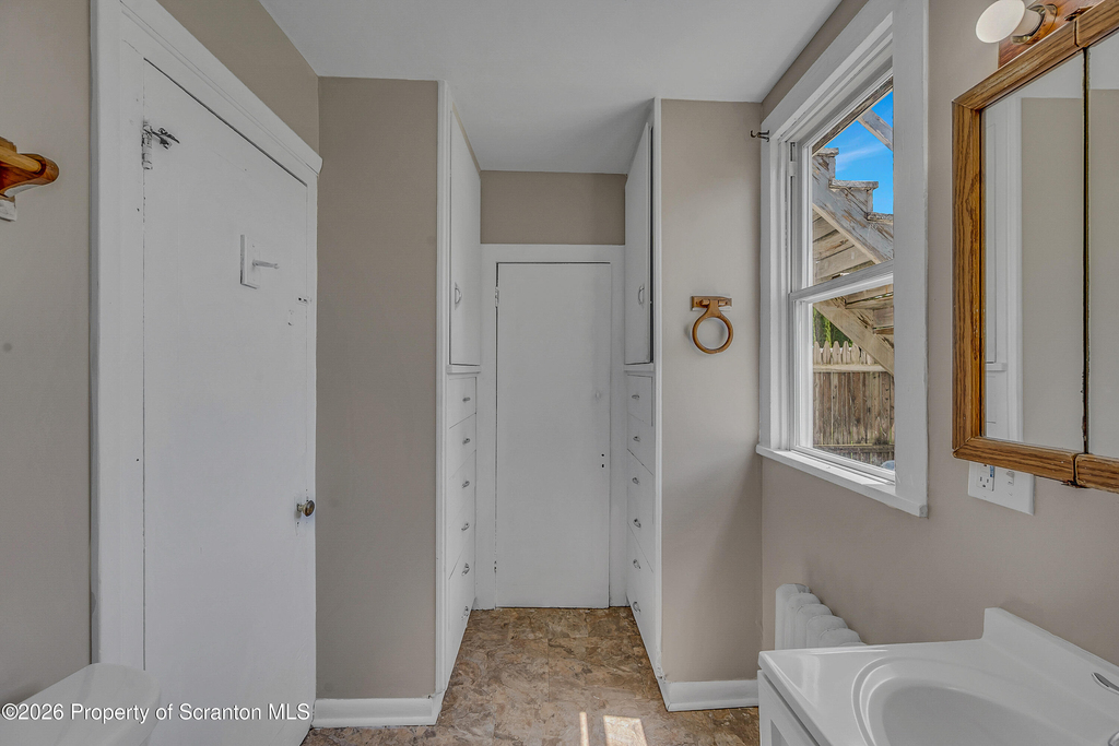 314 Willow - Photo 14