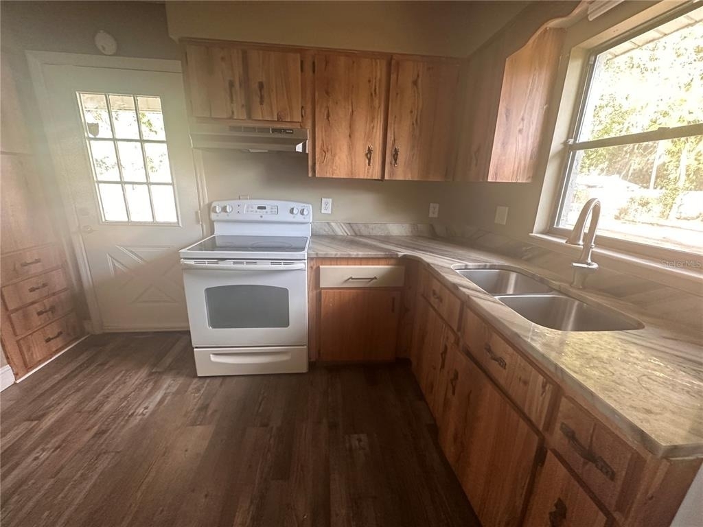 1838 Ne 17th Street - Photo 5