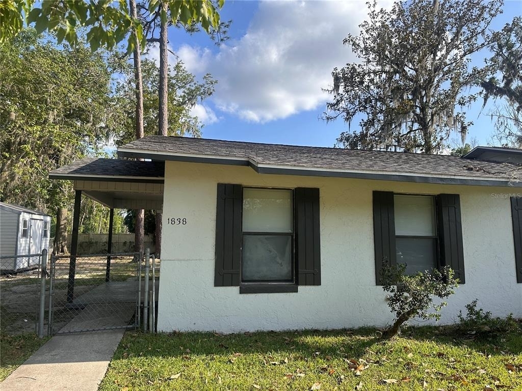 1838 Ne 17th Street - Photo 0