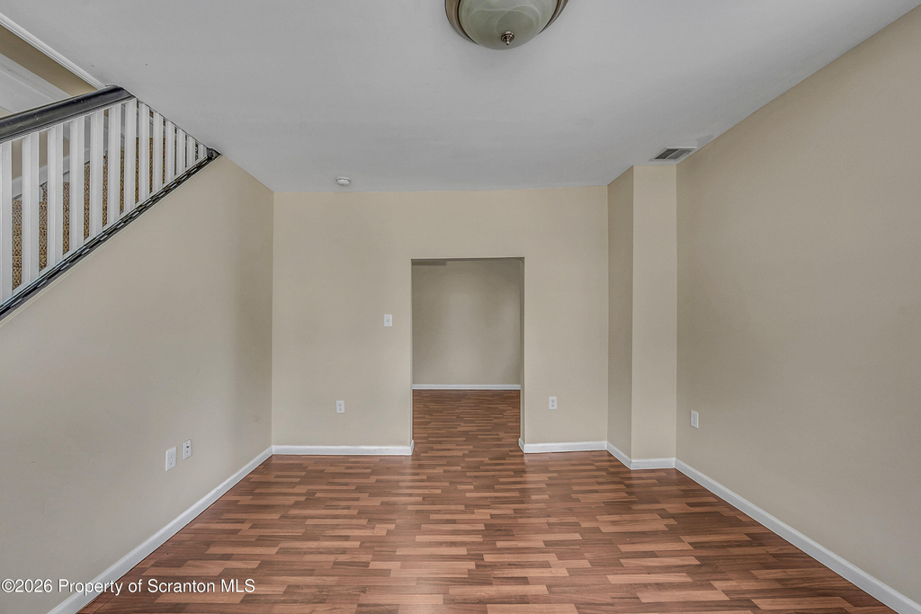 538 River Street - Photo 5