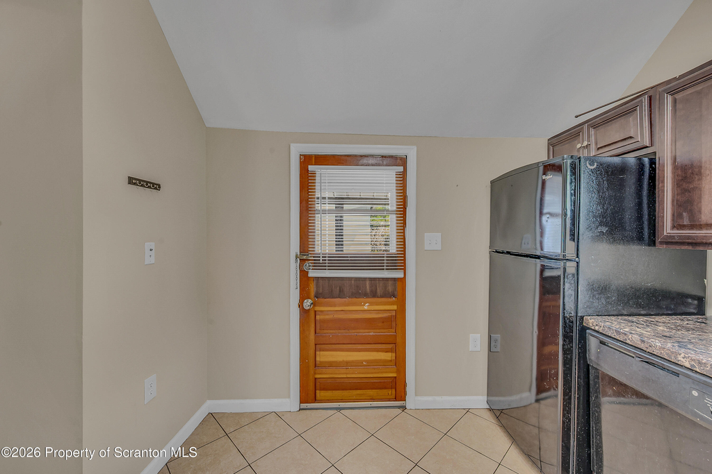 538 River Street - Photo 8