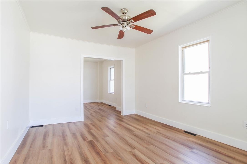 214 Clearfield Street - Photo 2
