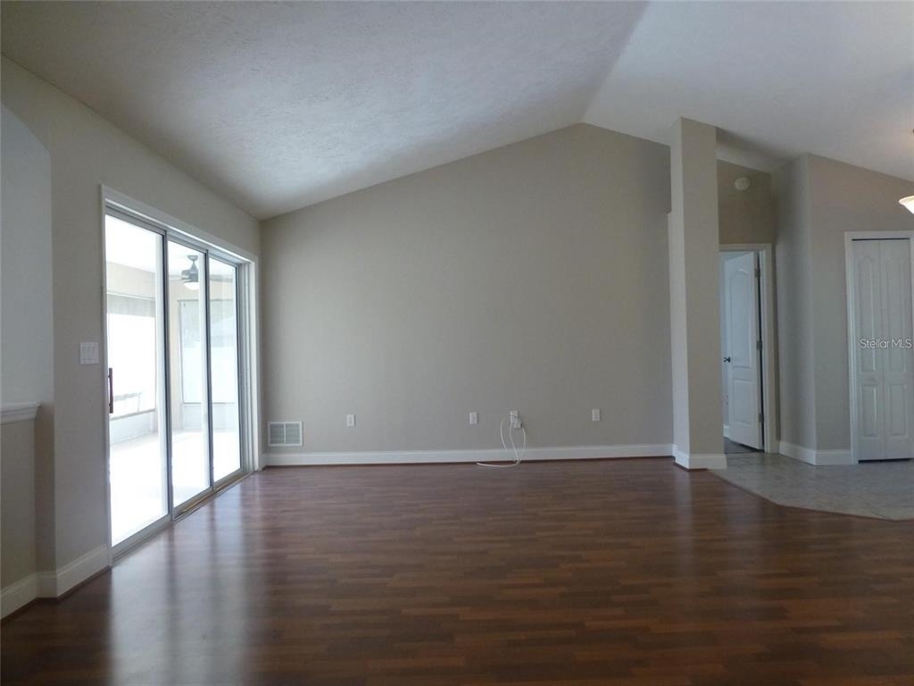 1311 Se 39th Court - Photo 7