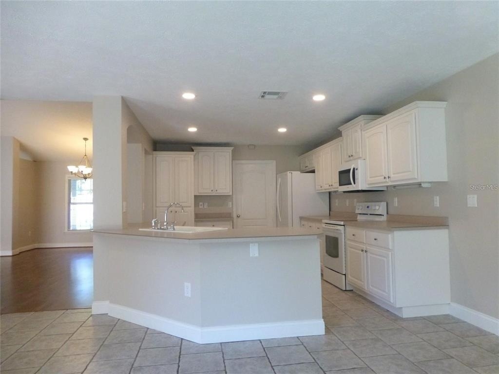 1311 Se 39th Court - Photo 10