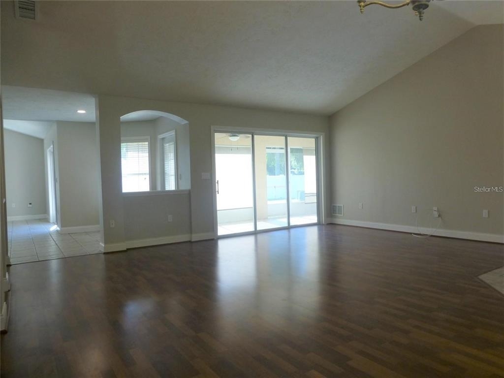1311 Se 39th Court - Photo 6