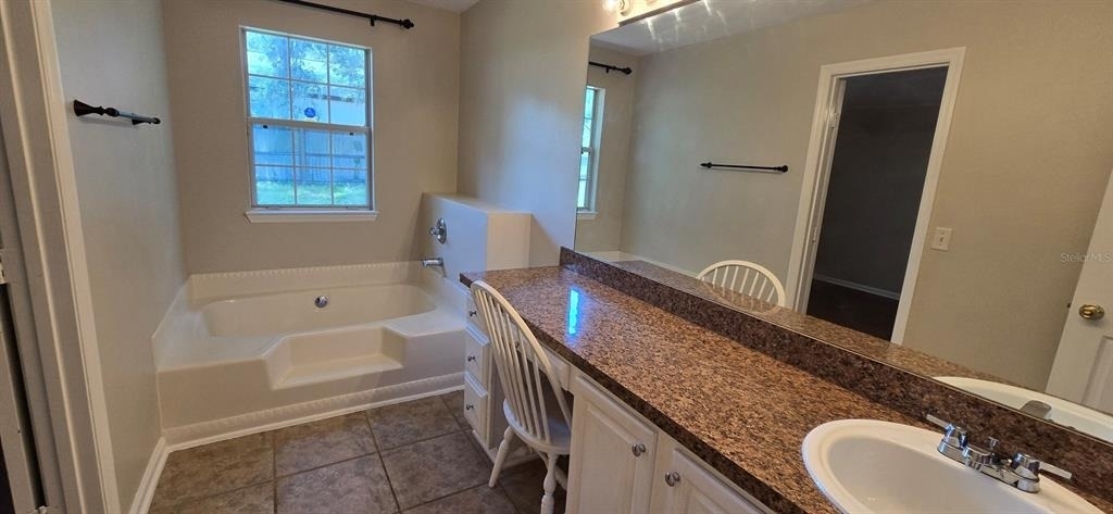 5401 Nw 63rd Place - Photo 13