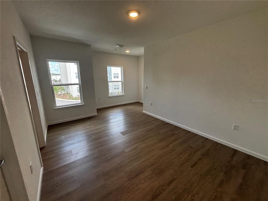 1209 Southstation Place - Photo 2