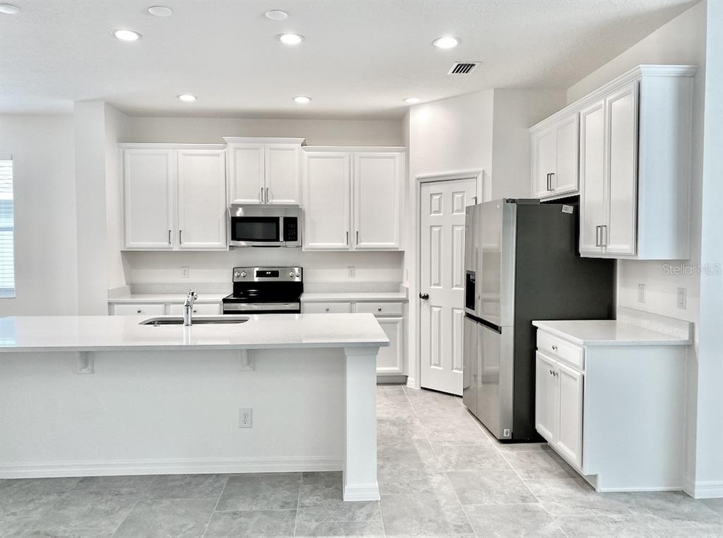 924 Avenal Lane - Photo 6