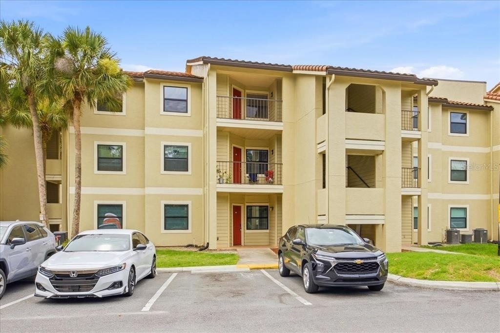 3028 Parkway Boulevard - Photo 0