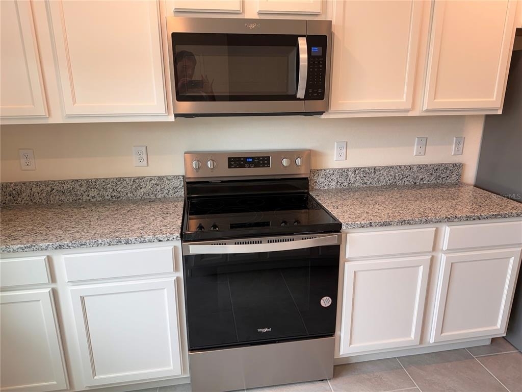 17085 Water Spring Boulevard - Photo 7