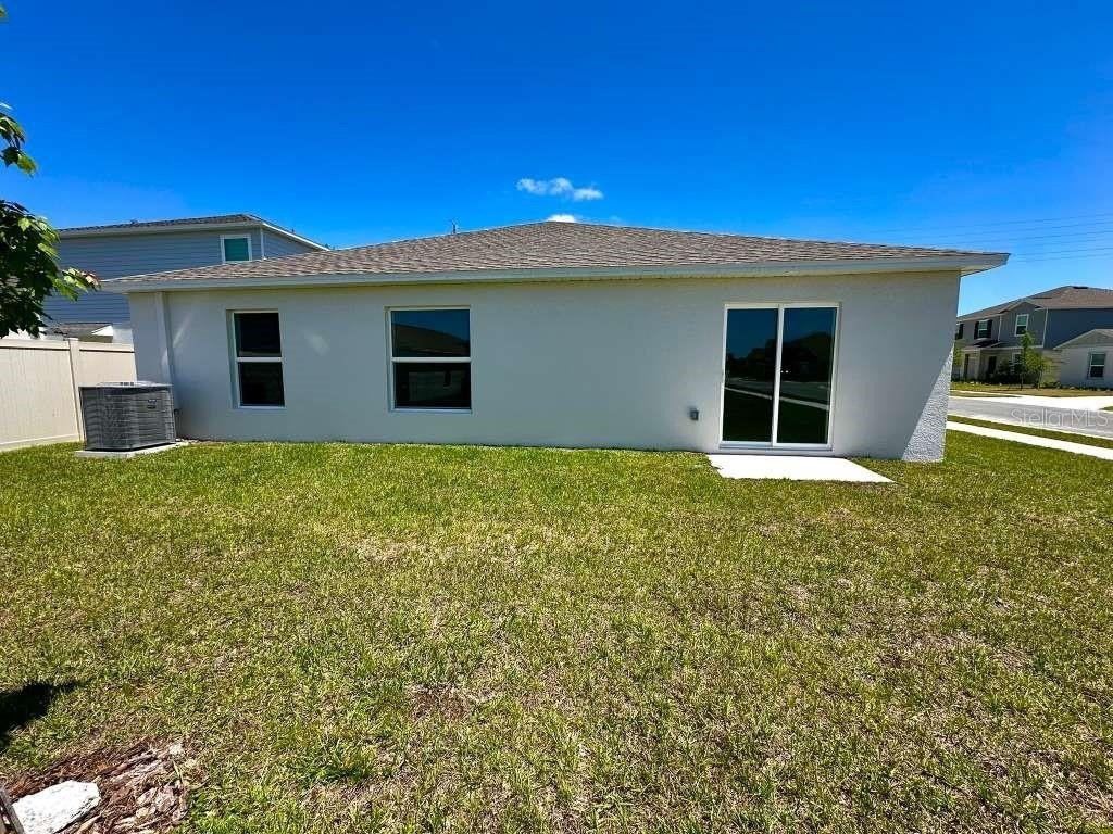 2102 Chris Drive - Photo 3