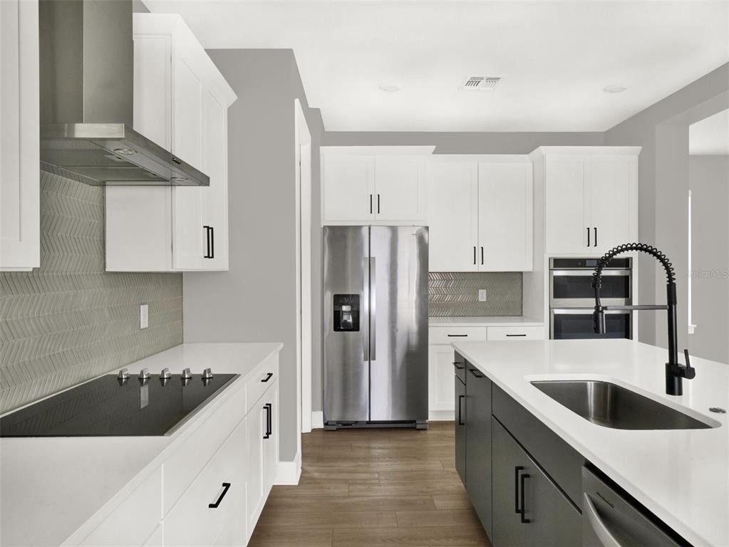 7653 Nemours Parkway - Photo 4