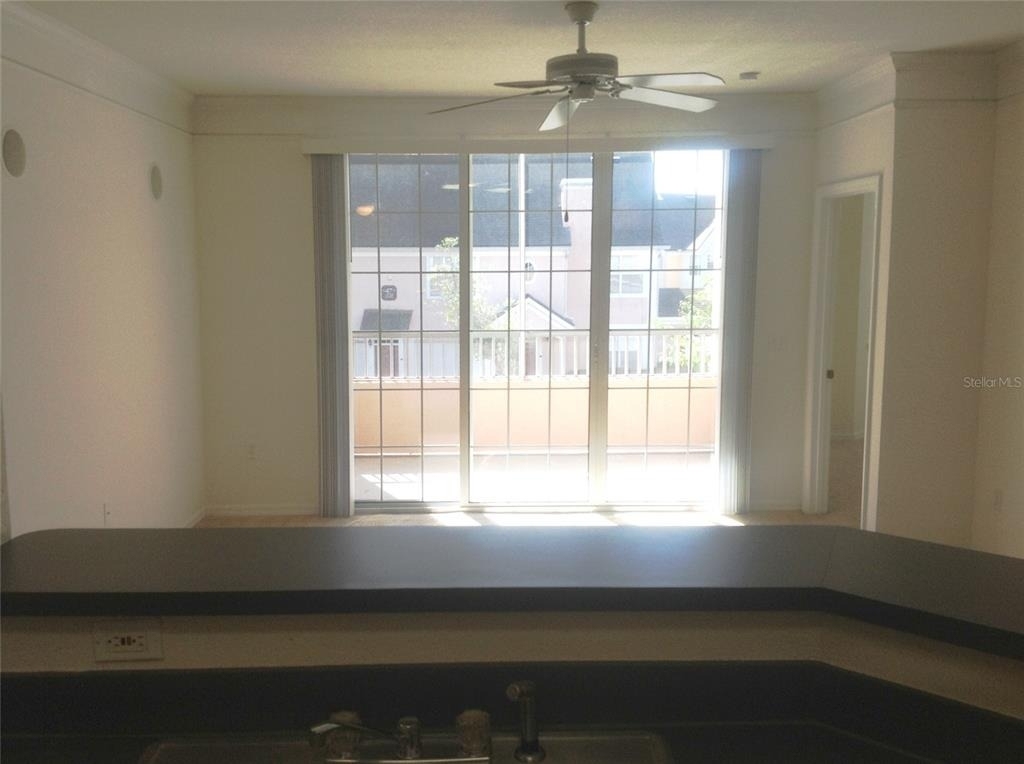 6663 Queens Borough Avenue - Photo 7