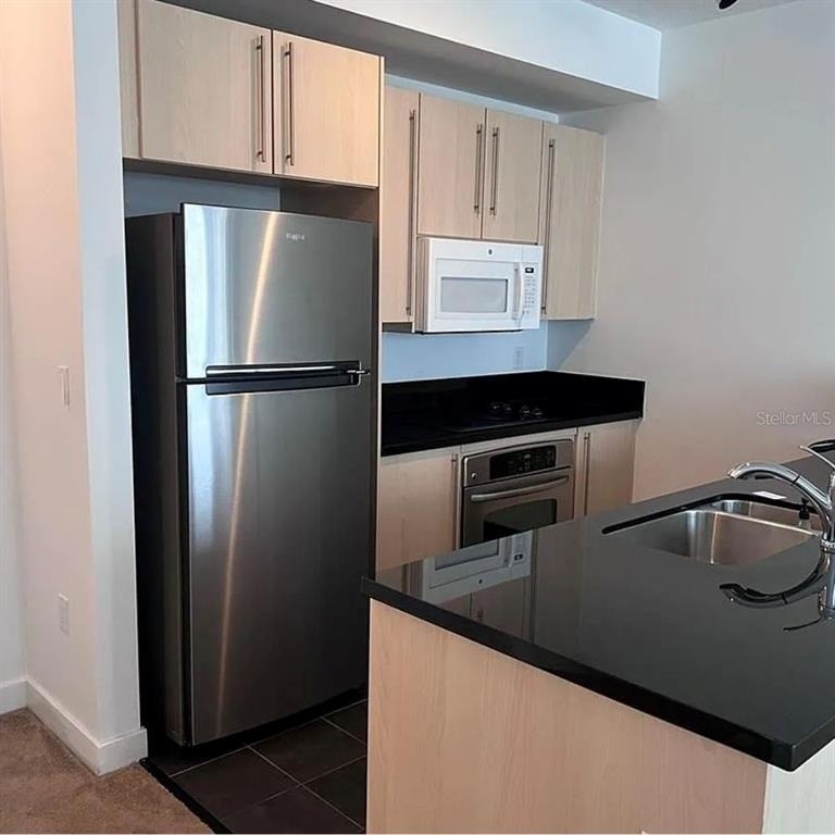 1111 Sw 1st Avenue - Photo 0
