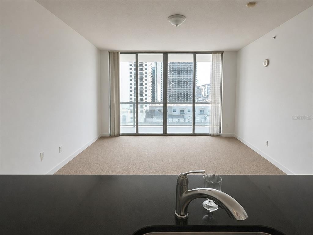1111 Sw 1st Avenue - Photo 2