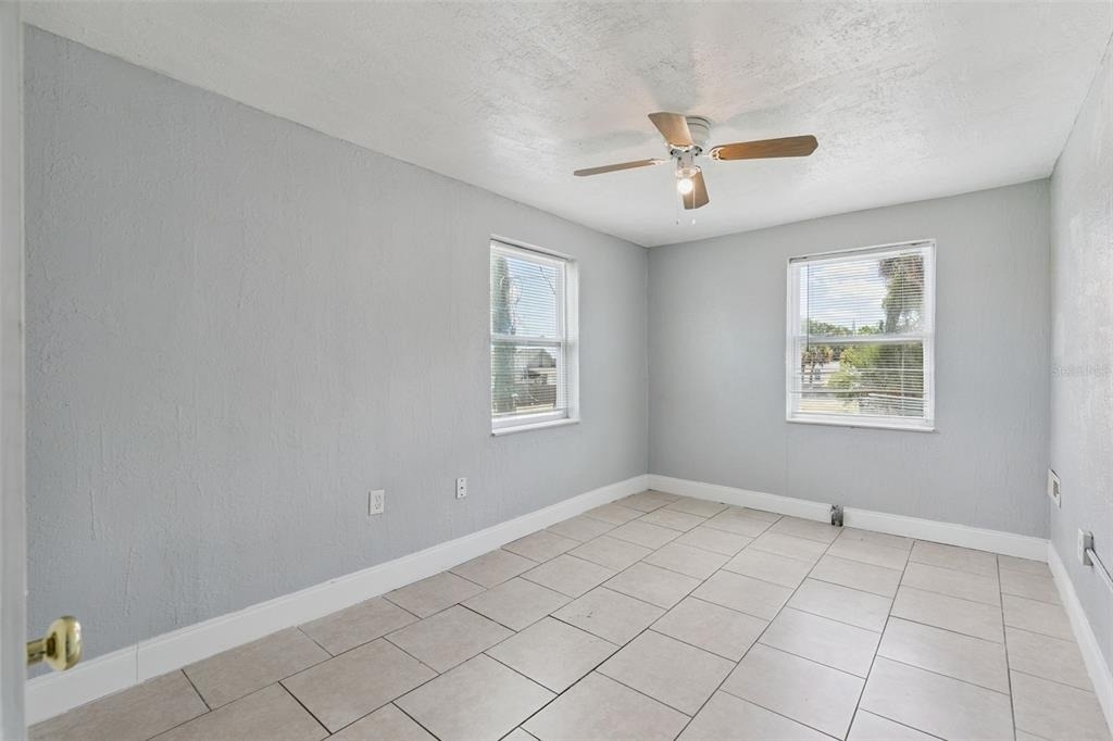 320 Dummitt Avenue - Photo 11