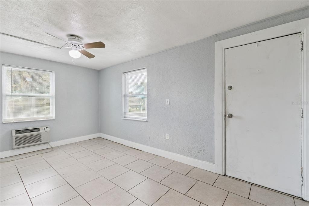 320 Dummitt Avenue - Photo 5