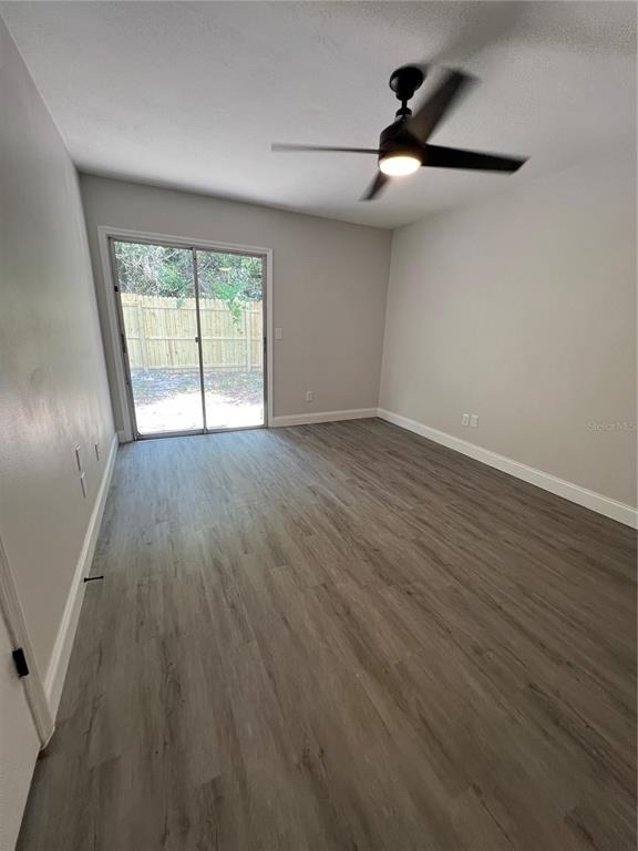 916 Robinhood Court - Photo 15