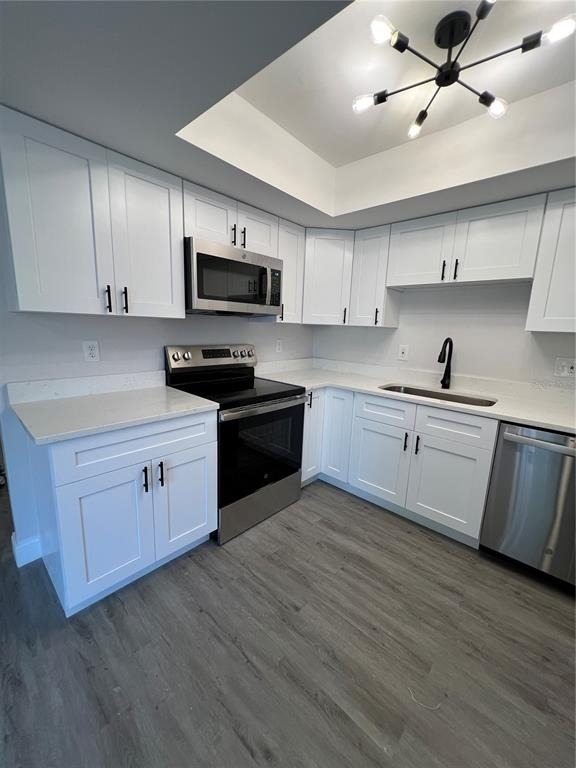 916 Robinhood Court - Photo 8