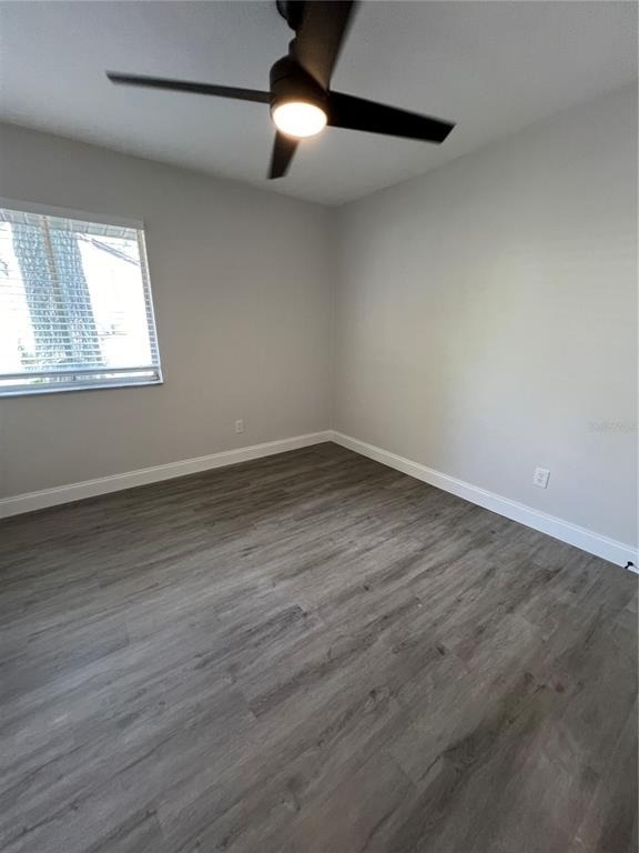 916 Robinhood Court - Photo 13