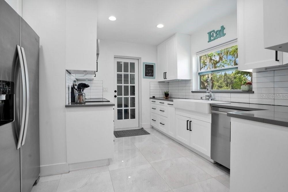 820 East Boulevard - Photo 9