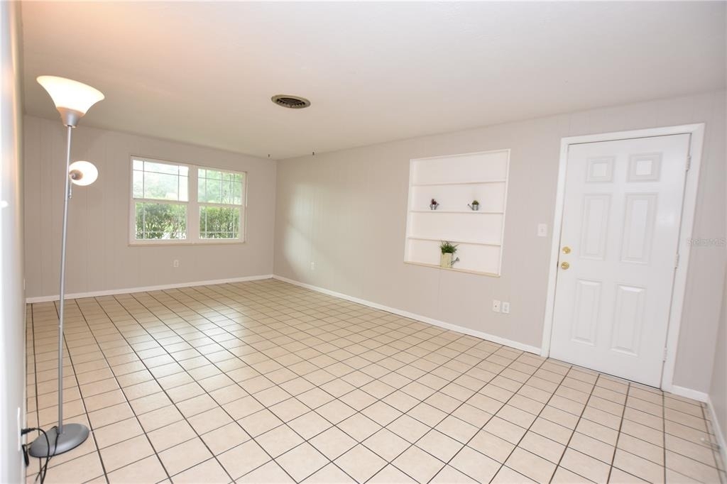1424 Phyllis Street - Photo 7