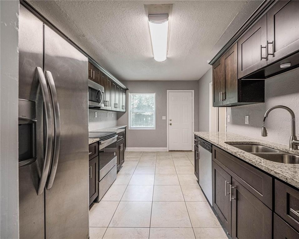 2414 Avenue A Terrace Nw - Photo 5