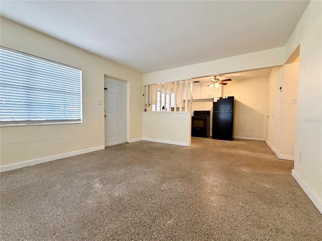 513 Avenue J Se - Photo 1