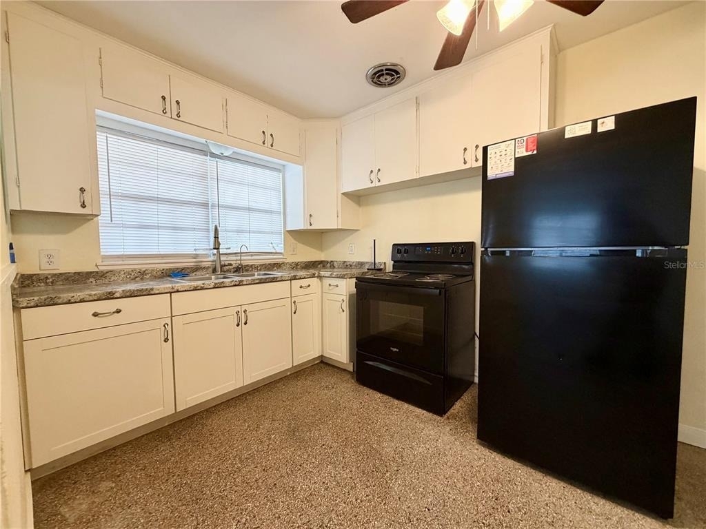 513 Avenue J Se - Photo 3