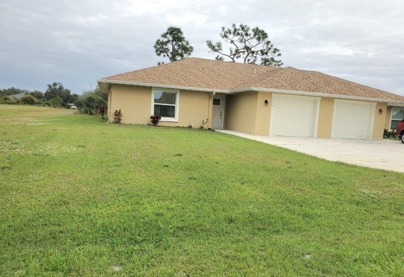 1192 Oceanic Road - Photo 0