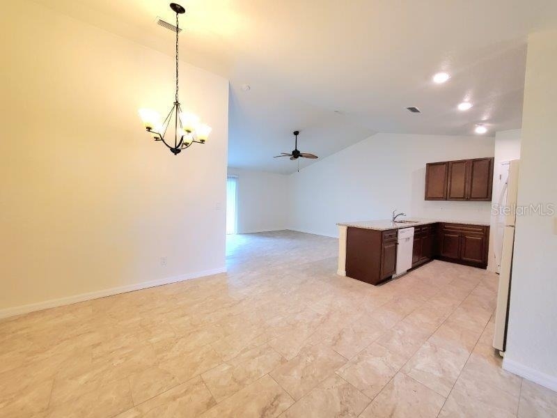 1192 Oceanic Road - Photo 3