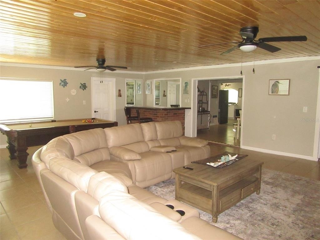 2811 Poinciana Court - Photo 7