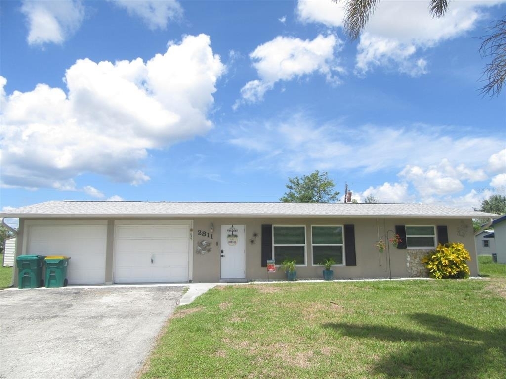 2811 Poinciana Court - Photo 0