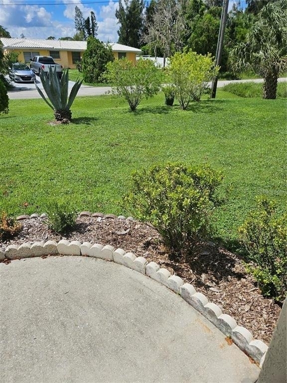 468 Harland Street - Photo 2