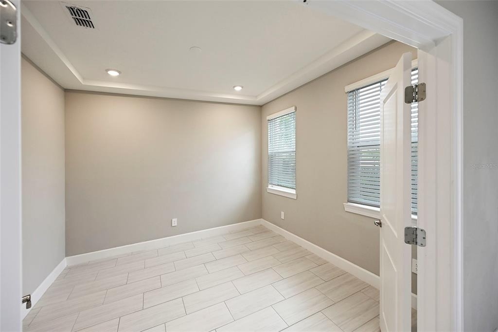 3806 Savanna Palms Court - Photo 4
