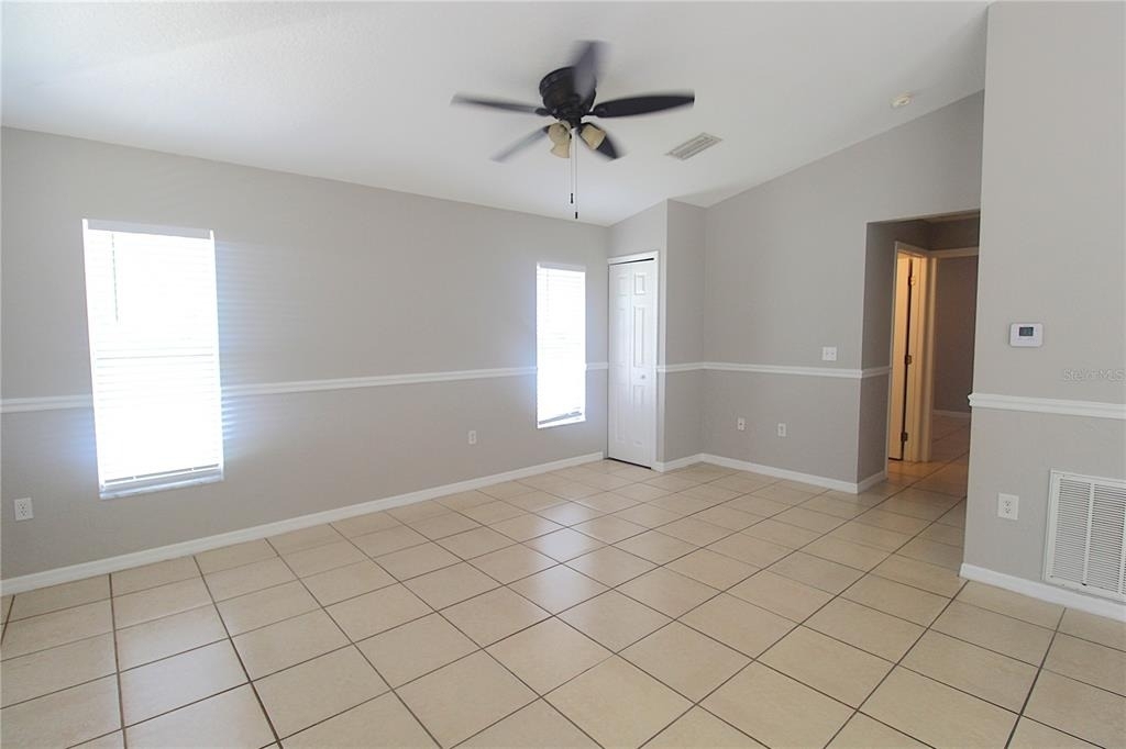 5445 Altoona Street - Photo 2