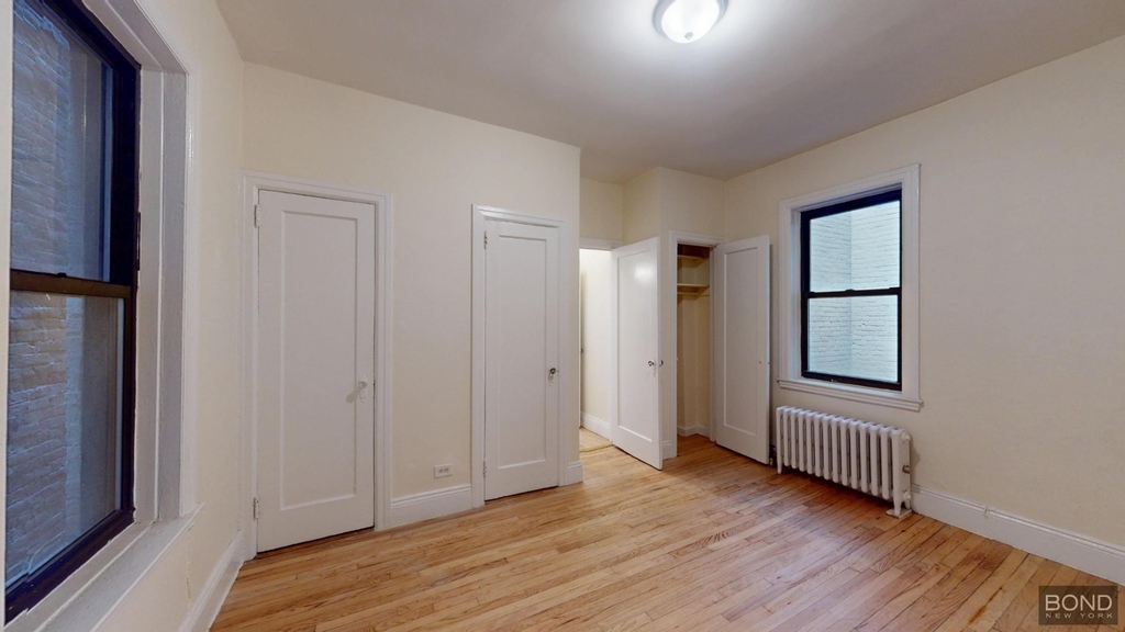 East 96th Street - Photo 6