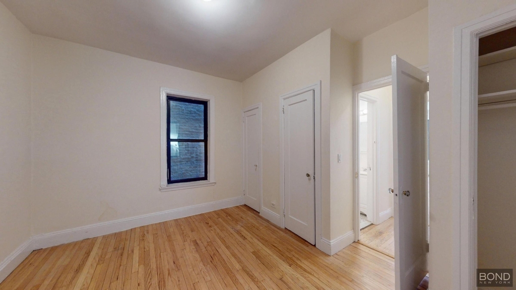 East 96th Street - Photo 4