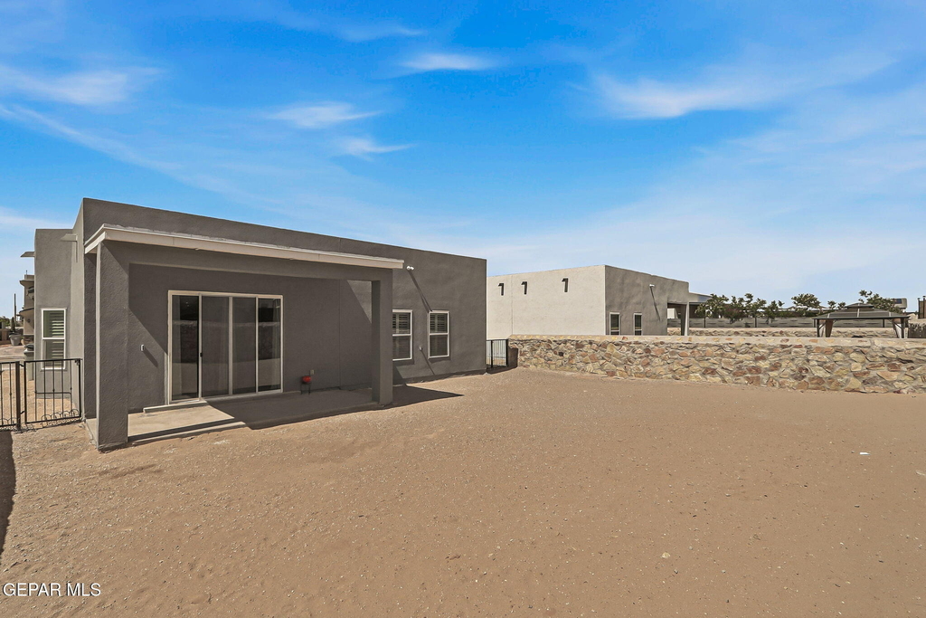 14824 Sam Garcia Avenue - Photo 24