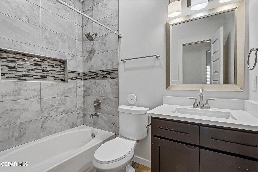 14824 Sam Garcia Avenue - Photo 18
