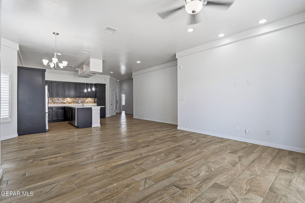 14824 Sam Garcia Avenue - Photo 10