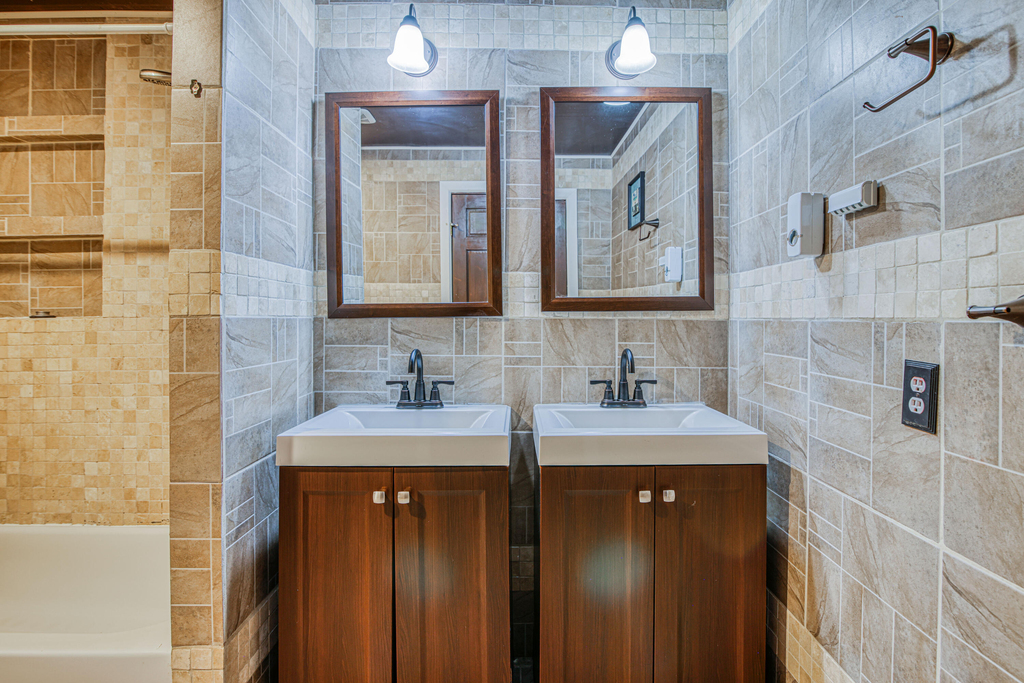 8613 Kingsway Drive - Photo 23