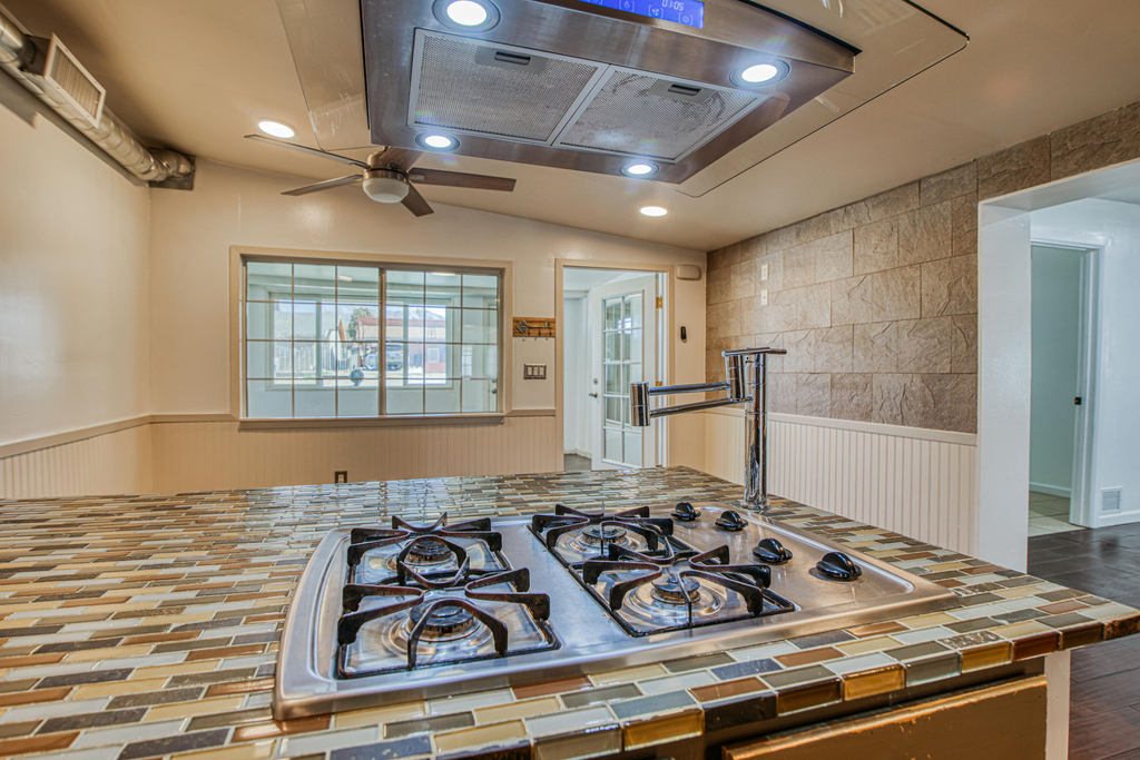 8613 Kingsway Drive - Photo 33
