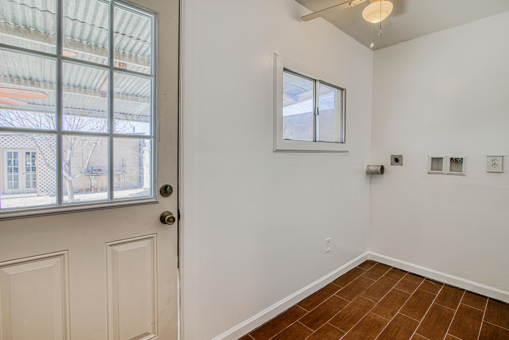 8613 Kingsway Drive - Photo 28